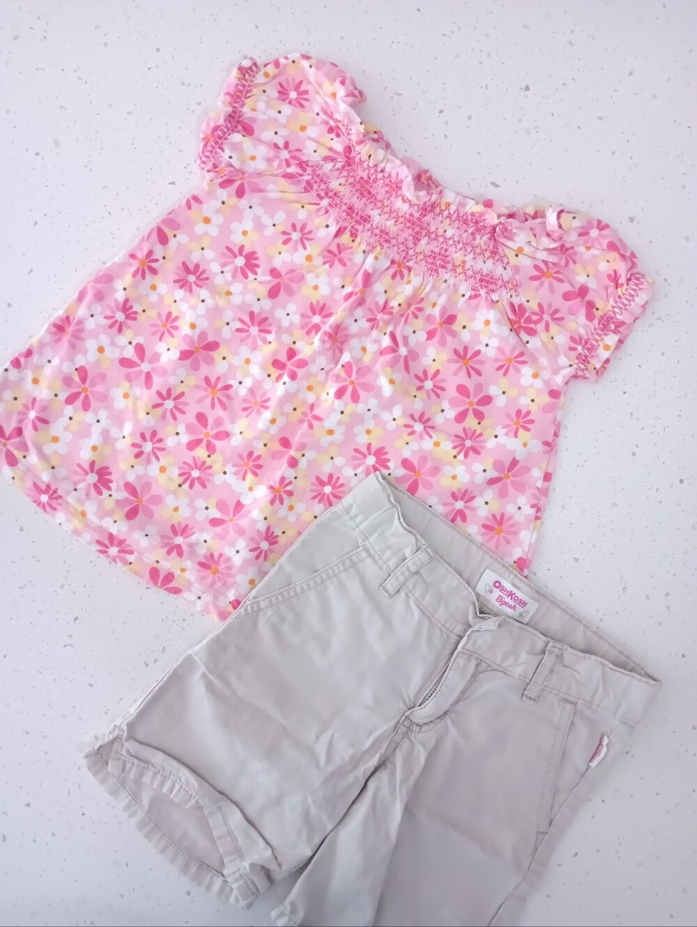 Girls' Osh Kosh B'gosh Pink Floral Blouse With Khaki Shorts Set Size 4
